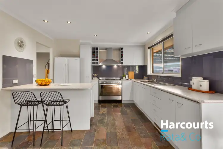 Second view of Homely house listing, 2 Erica Court, Lalor VIC 3075