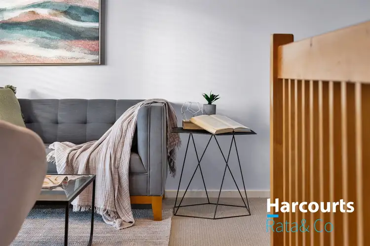 Fifth view of Homely house listing, 2 Erica Court, Lalor VIC 3075
