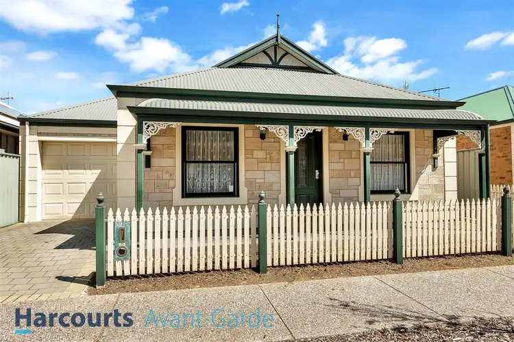 7 Shipsters Lane, Mawson Lakes SA 5095