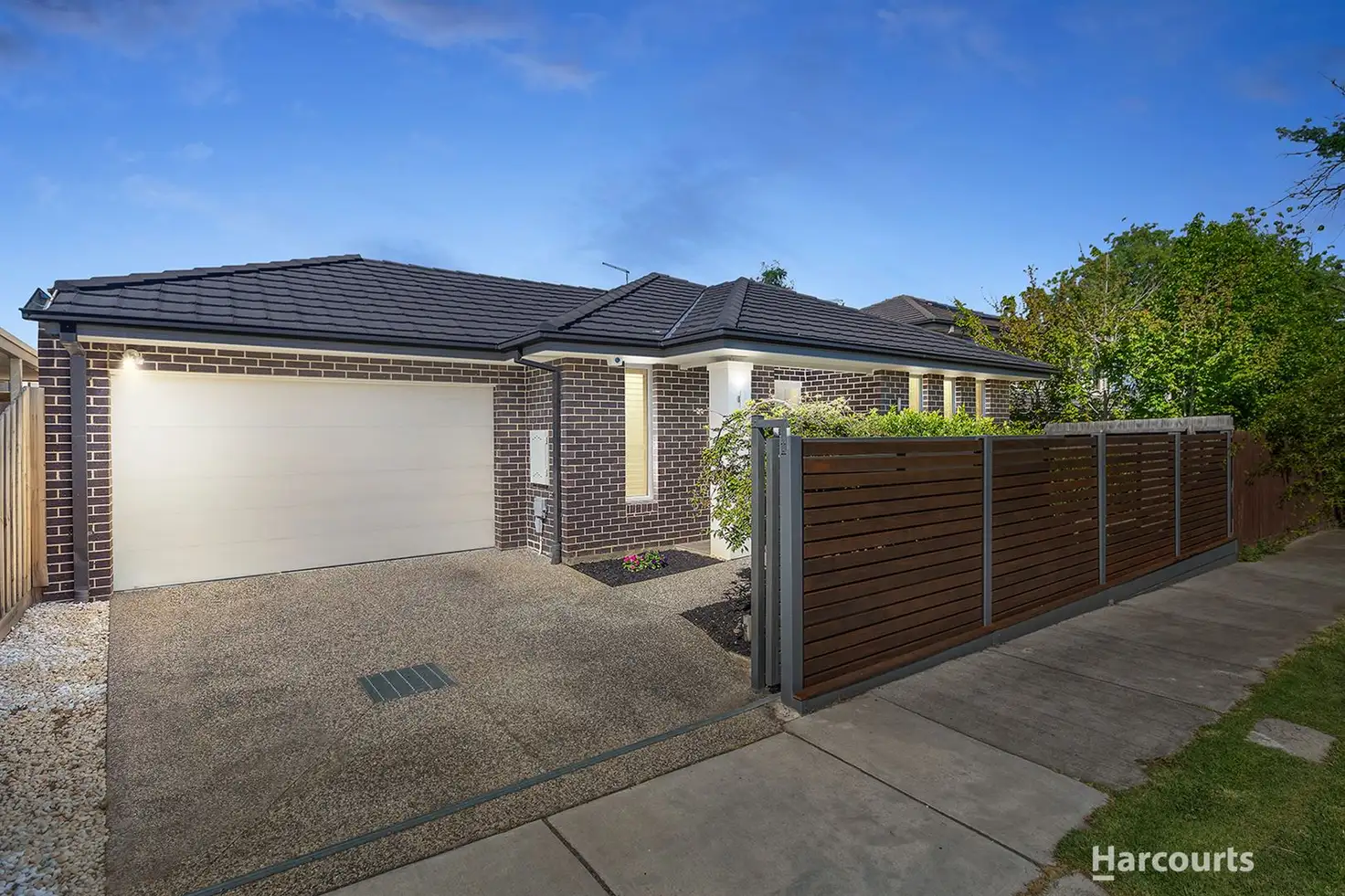 Main view of Homely townhouse listing, 8A Weabra Court, Chadstone VIC 3148