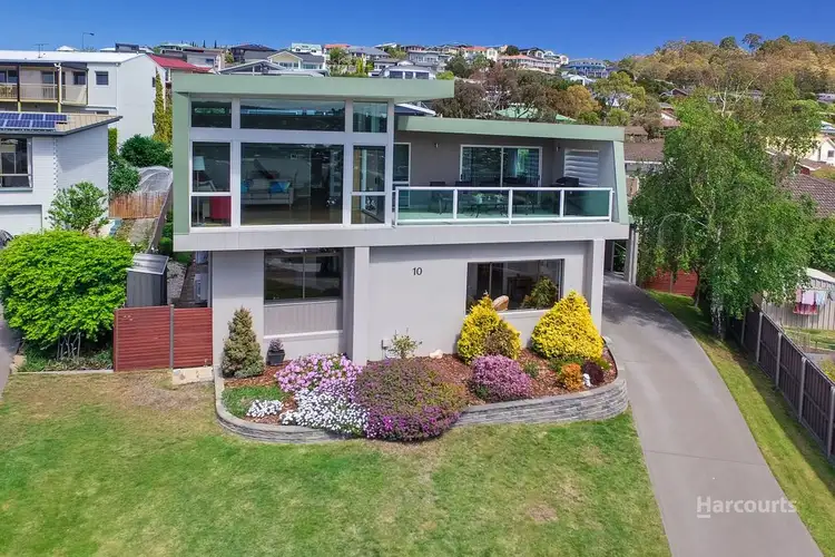10 Flowerpot Crescent, Blackmans Bay TAS 7052