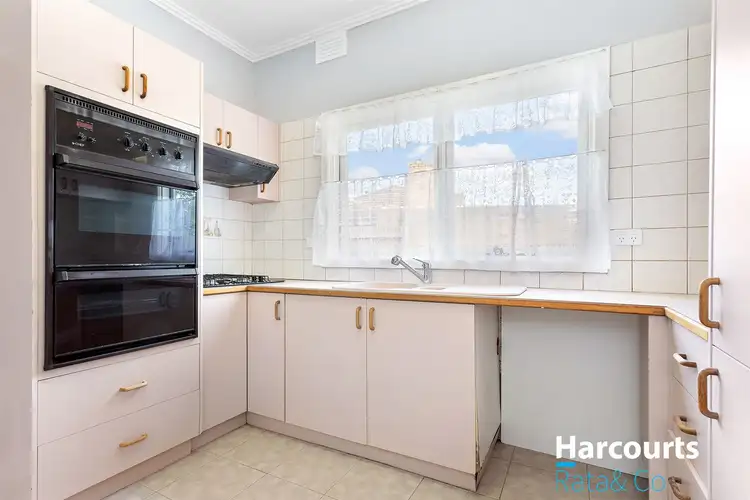 Seventh view of Homely house listing, 9 East Court, Lalor VIC 3075