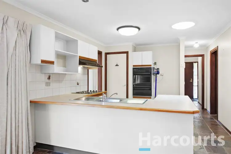 Sixth view of Homely house listing, 5 Bonshaw Drive, Sebastopol VIC 3356