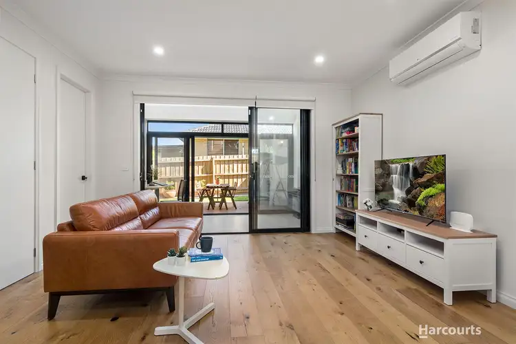 Sixth view of Homely townhouse listing, 2/17 Leonie Avenue, Mount Waverley VIC 3149