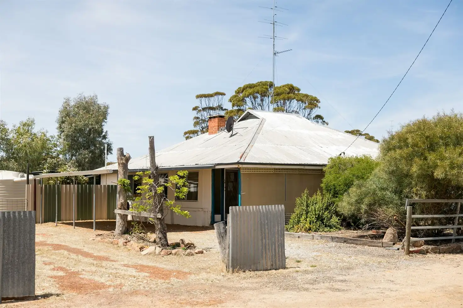 Main view of Homely house listing, 8-10 Venemore Street, Shackleton WA 6386