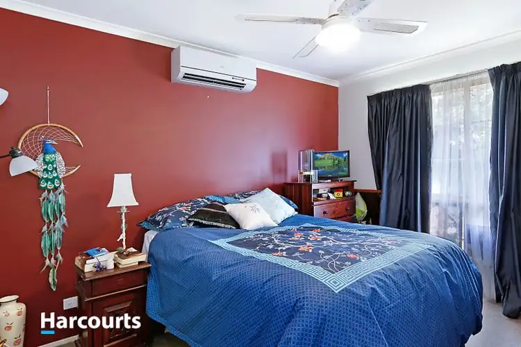 Fifth view of Homely unit listing, 4/10 Lemnian Court, Langwarrin VIC 3910