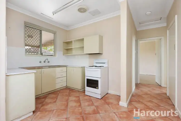 Fifth view of Homely semi-detached listing, 525A Leach Hwy, Bateman WA 6150