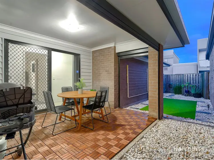 19 Watarrka Ave, Fitzgibbon QLD 4018