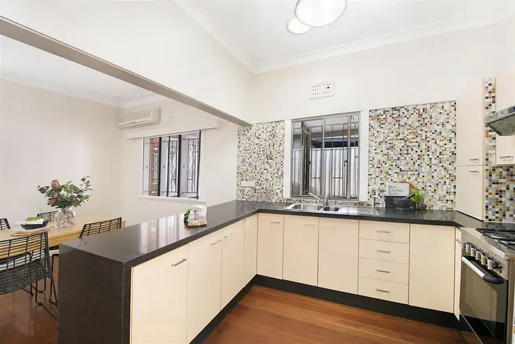 Sixth view of Homely semi-detached listing, 1/575 Sandgate Rd, Clayfield QLD 4011