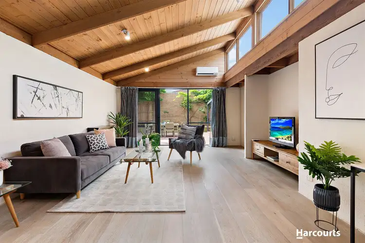 305 Blackburn Road, Burwood East VIC 3151