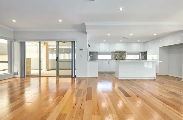 Sixth view of Homely house listing, 14 Verbania Loop, Beeliar WA 6164