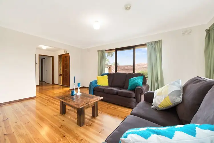Sixth view of Homely house listing, 7 Carisbrook Court, Langwarrin VIC 3910