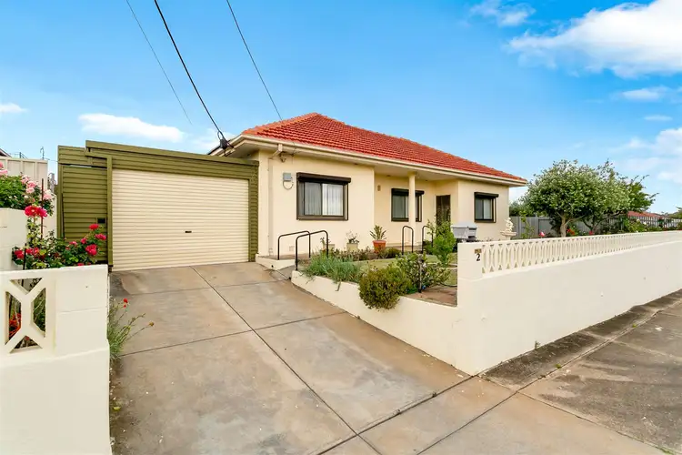 2 Thornton Street, Findon SA 5023