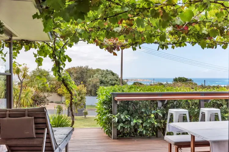40 Norma Crescent, Encounter Bay SA 5211