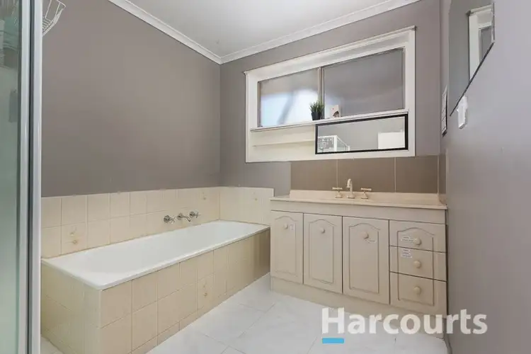 Seventh view of Homely house listing, 11 Lara Court, Hallam VIC 3803
