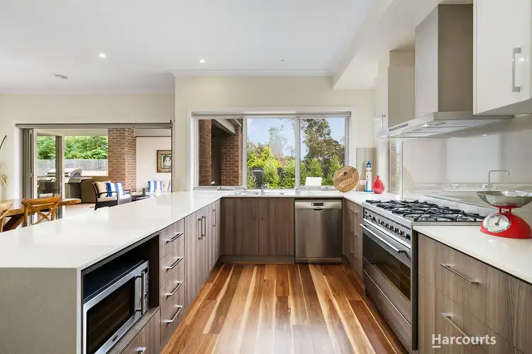 Fifth view of Homely house listing, 2 Quindi Court, Mount Eliza VIC 3930