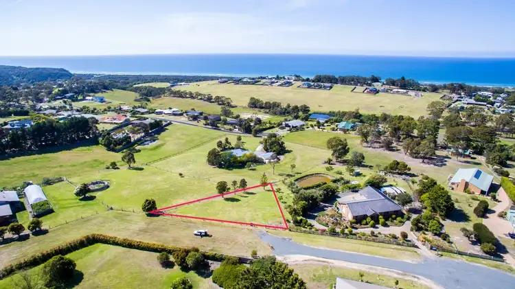 10 Reggardo Rise, Lakes Entrance VIC 3909