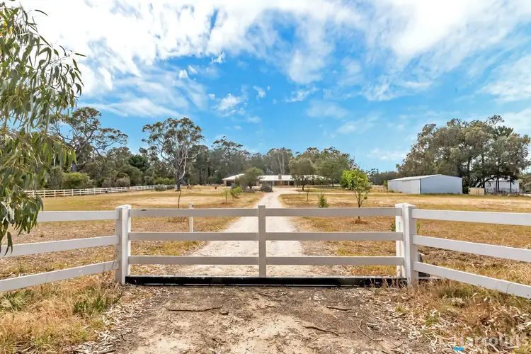 82 Walding Road, Carabooda WA 6033