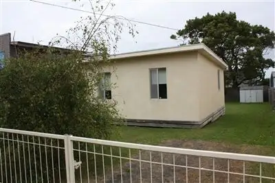 8 Kenneth Street,, Inverloch VIC
