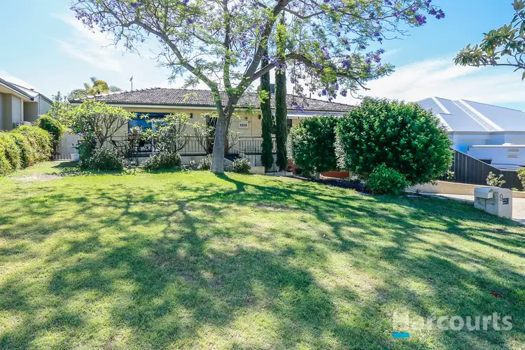 9 Kirkland Place, Melville WA 6156