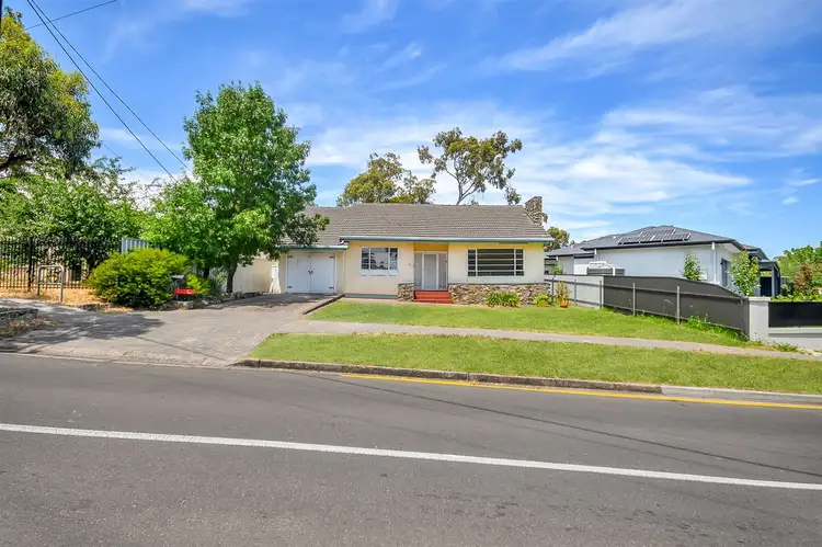 10 Parham Road, Eden Hills SA 5050