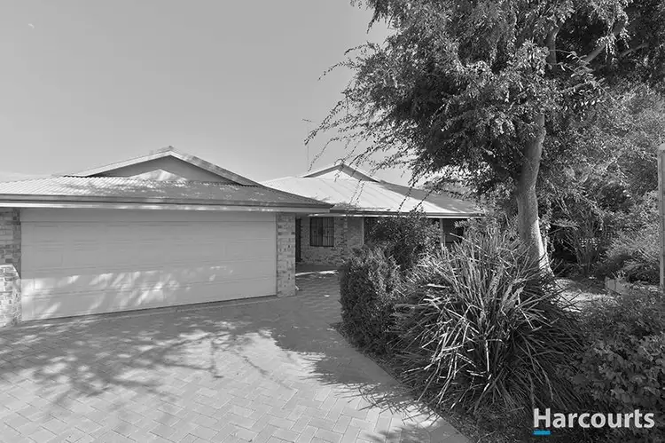 11 Oak Avenue, Dudley Park WA 6210