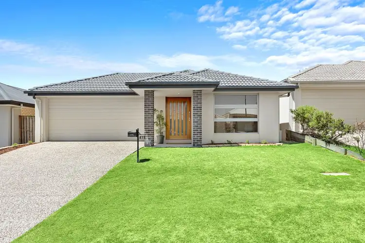 32 Nullarbor Circuit, North Lakes QLD 4509