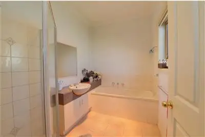 Fifth view of Homely unit listing, 2/3 Cartledge Avenue, Mount Clear VIC