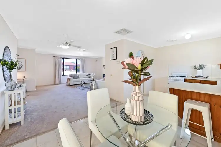 17 Kooyonga Way, Morphett Vale SA 5162