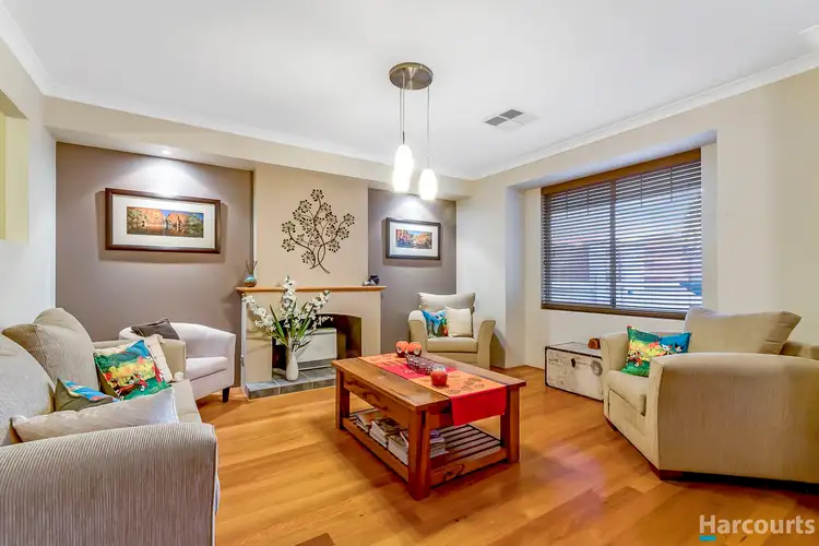61 Cheriton Drive, Carramar WA 6031