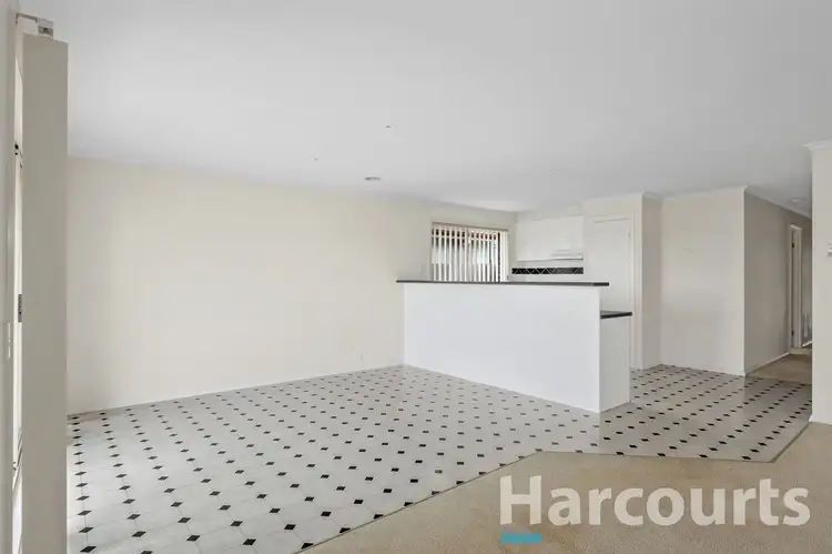 Fifth view of Homely house listing, 9 Zofia Place, Alfredton VIC 3350
