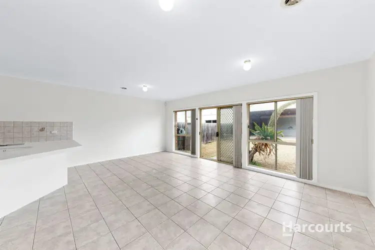 Third view of Homely house listing, 5 Lantern Court, Cairnlea VIC 3023