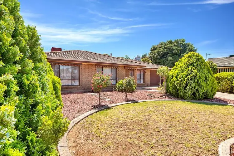 27 Carob Crescent, Craigmore SA 5114