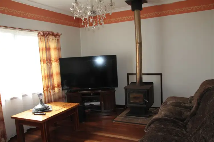 Sixth view of Homely house listing, 8 Honner St, Kojonup WA 6395