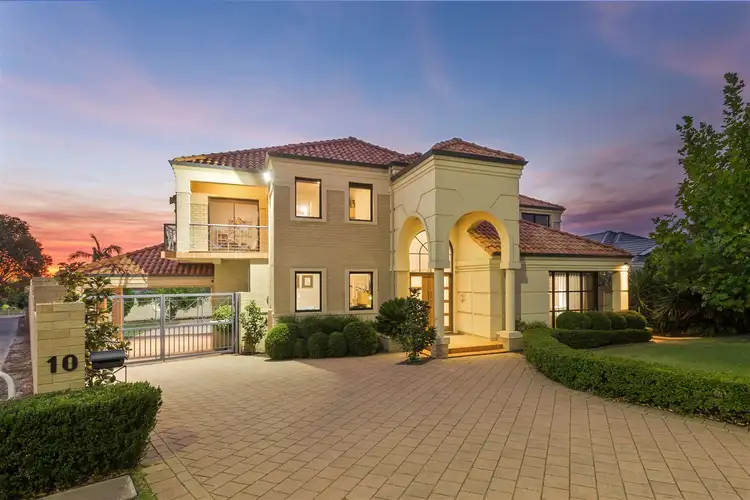 10 Lockett Crest, Winthrop WA 6150
