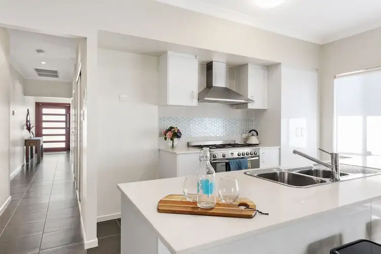 Second view of Homely house listing, 33 Williams Crescent, North Lakes QLD 4509