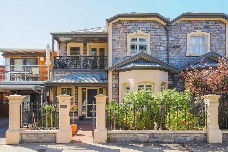 45 MacKinnon Parade