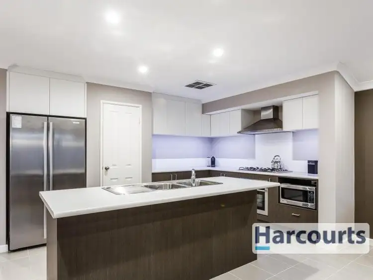 Sixth view of Homely house listing, 4/15 Araluen Bend, Aubin Grove WA 6164