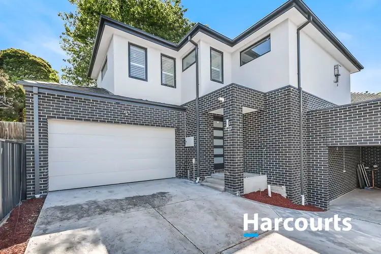 2/3 Fairway Avenue, Mount Waverley VIC 3149