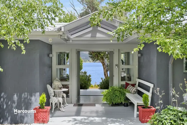 6855 Channel Highway, Gardners Bay TAS 7112