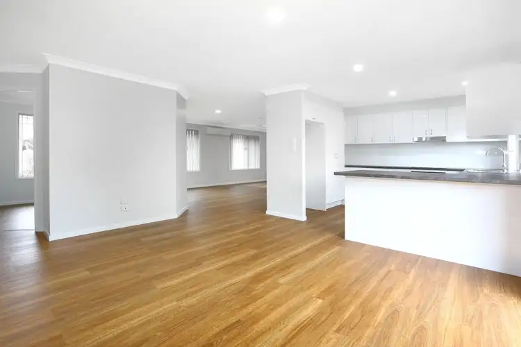 Fifth view of Homely house listing, 8 Parklake Drive, Mudgeeraba QLD 4213