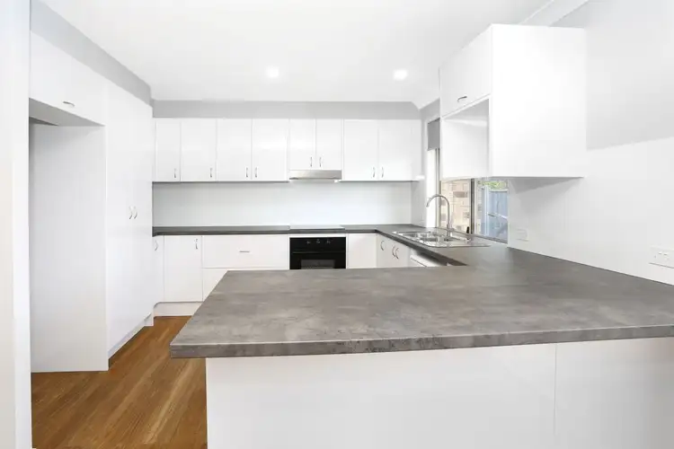 Sixth view of Homely house listing, 8 Parklake Drive, Mudgeeraba QLD 4213