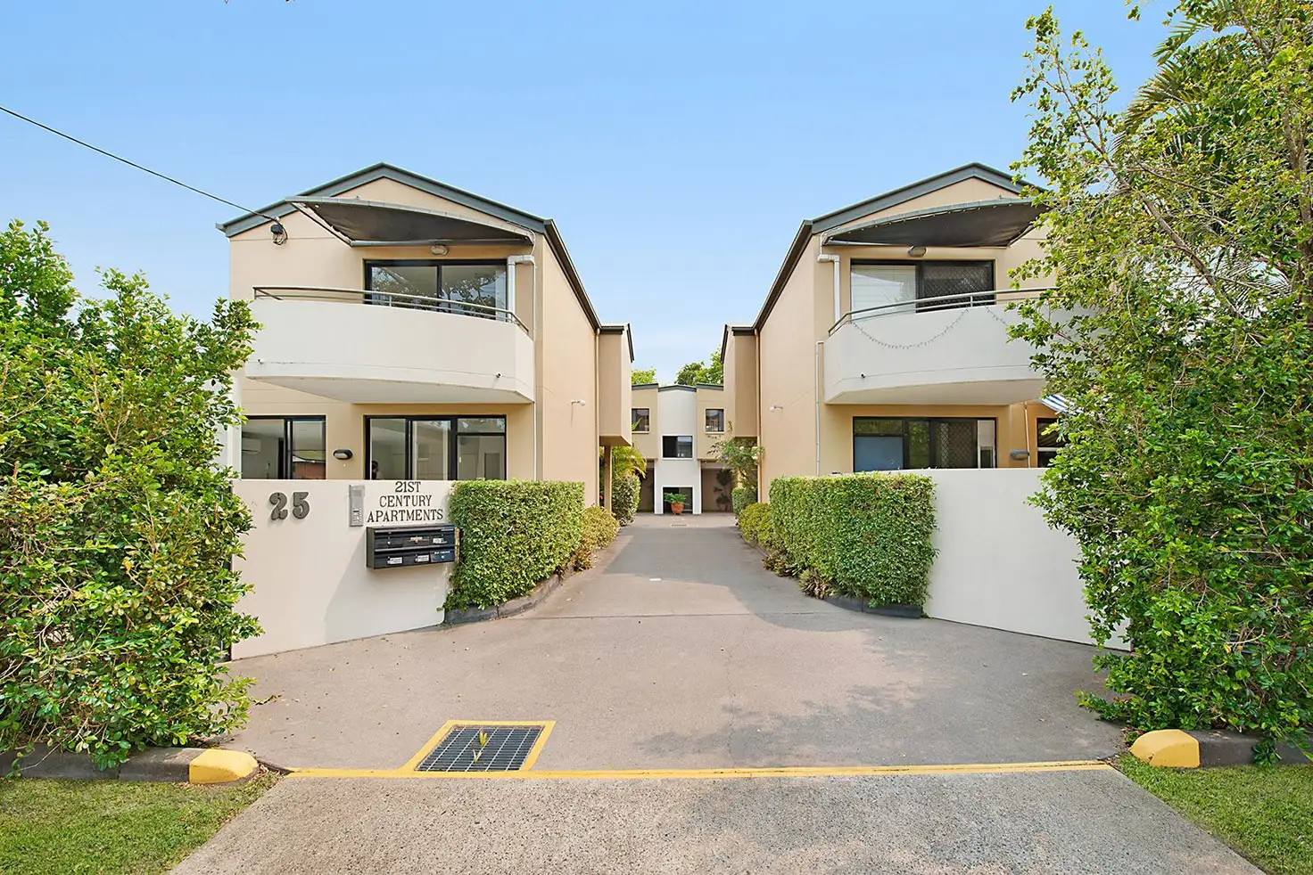 Main view of Homely townhouse listing, 1/25 Stevenson St, Ascot QLD 4007