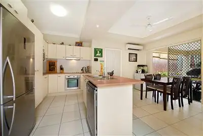 Sixth view of Homely semi-detached listing, 1/7 Entry Drive, Merrimac QLD 4226