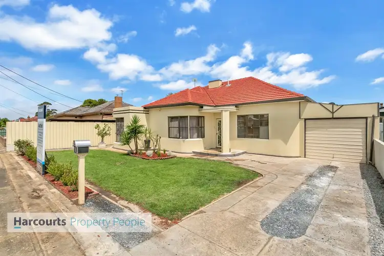 8 Fortisgreen Avenue, Pennington SA 5013