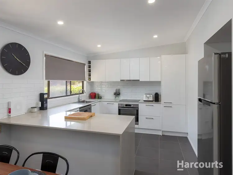 4 Elgata St, Petrie QLD 4502