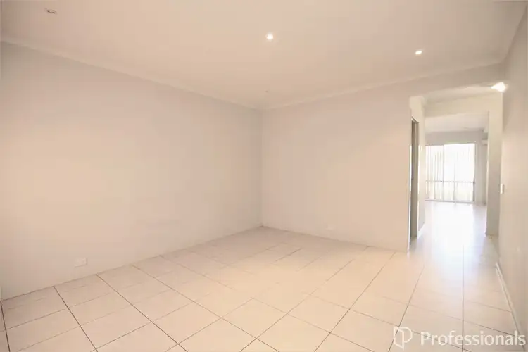 Fifth view of Homely townhouse listing, 19 Ivory Crescent, Springvale South VIC 3172