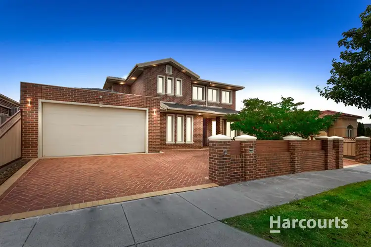 33 Pawleena Cct, Cairnlea VIC 3023