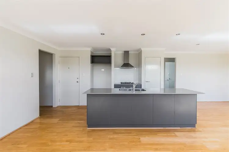 Sixth view of Homely unit listing, 16/42 Baler Court, Hammond Park WA 6164