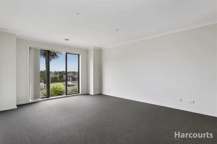 Fifth view of Homely house listing, 10 Devlin Place, Cranbourne North VIC 3977